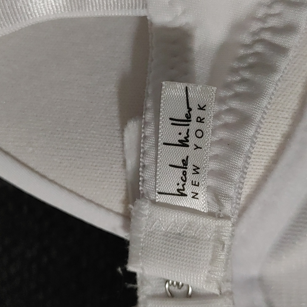 Two Nicole Miller White Bras with Bow Accent - Picture 3 of 7